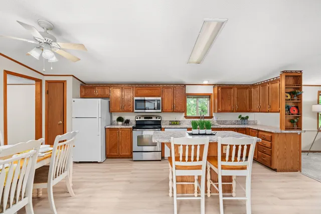 $649,000 | N3884 County Rd T T, Columbus, WI 53925