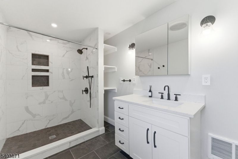 64 Harrison Street Little Falls, NJ 07424 - Photo 13 of 23