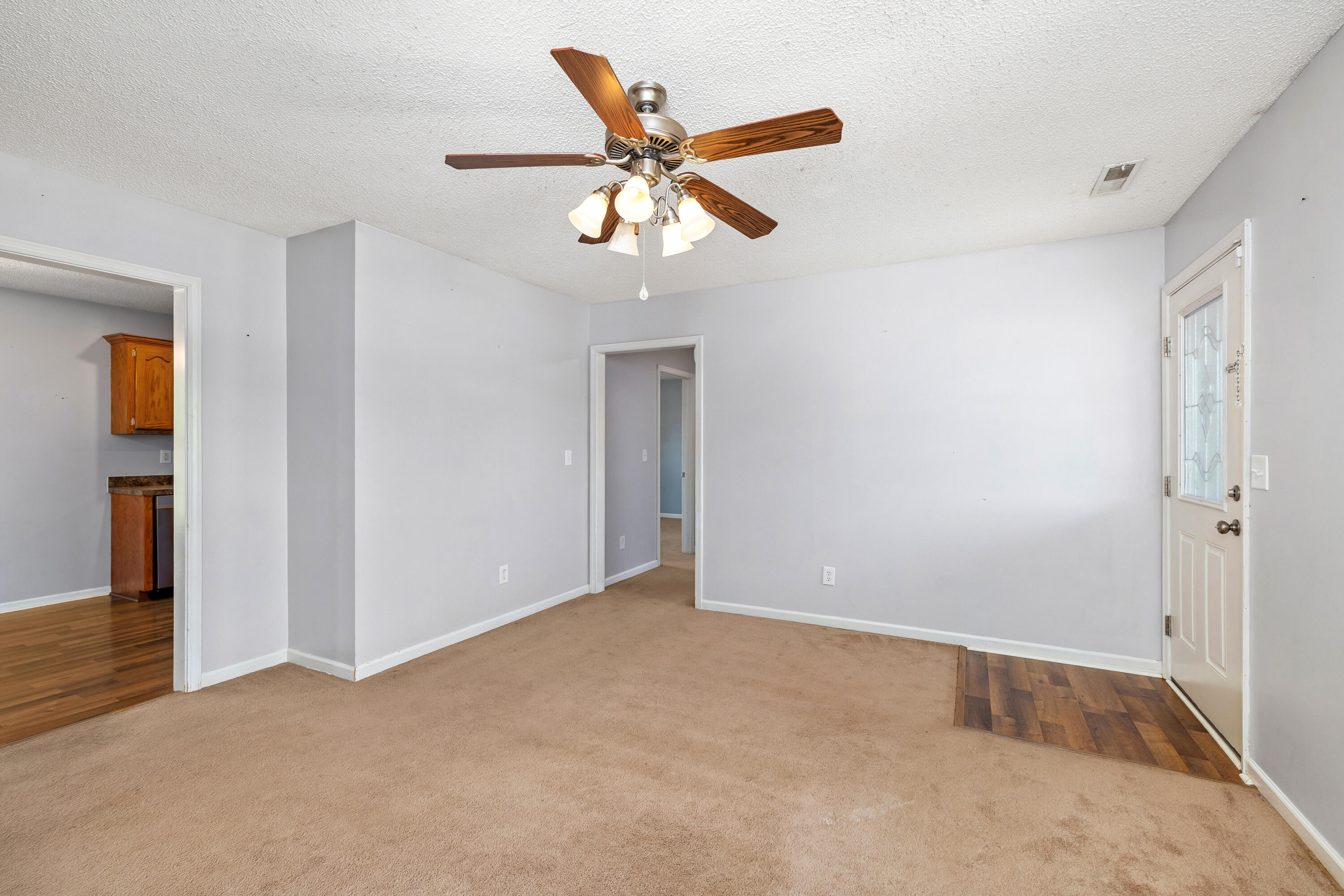 4260 Excursion Drive Dalzell, SC 29040 - Photo 4 of 27