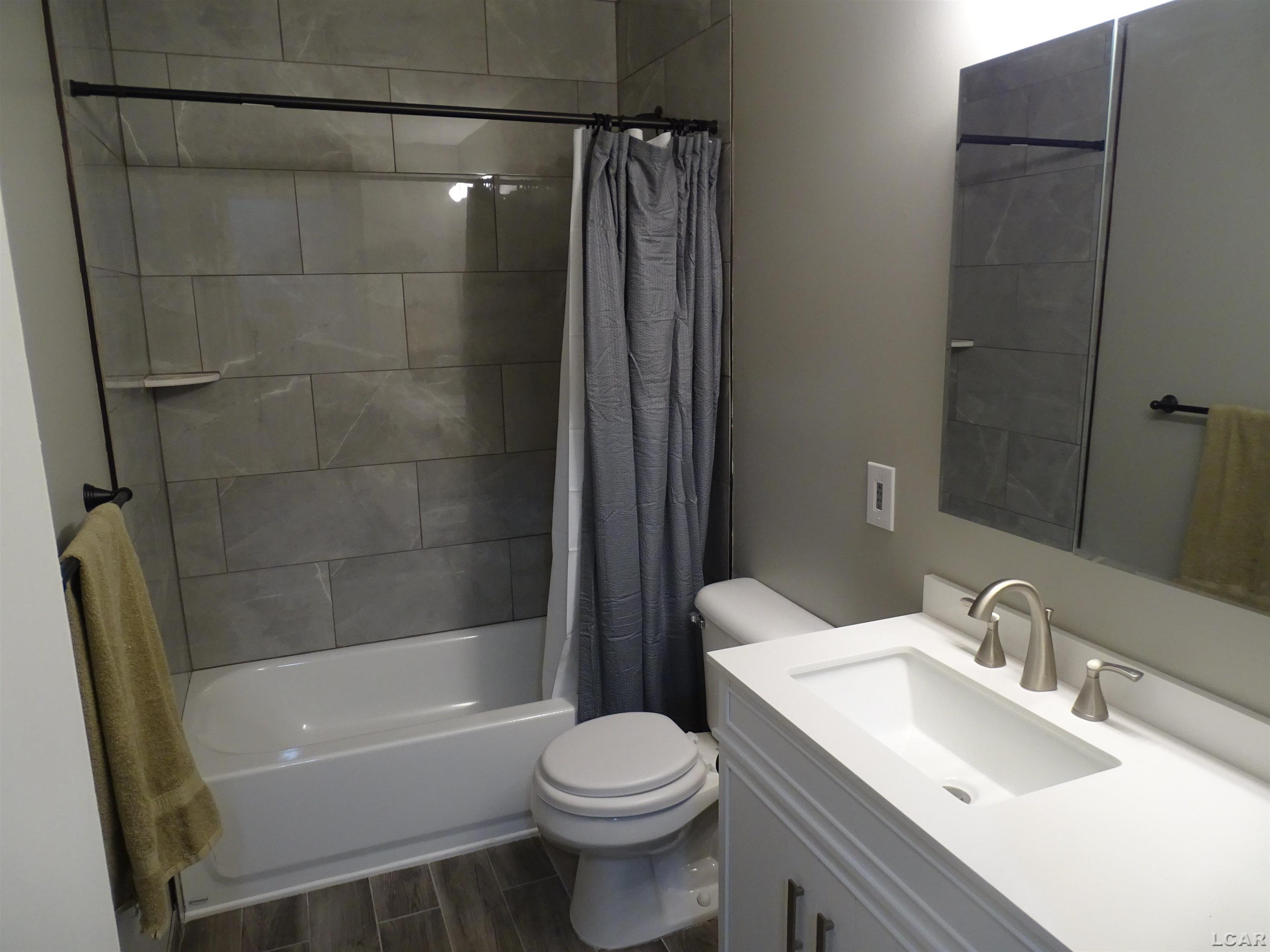 509 West Russell Road Tecumseh, MI 49286 - Photo 13 of 23