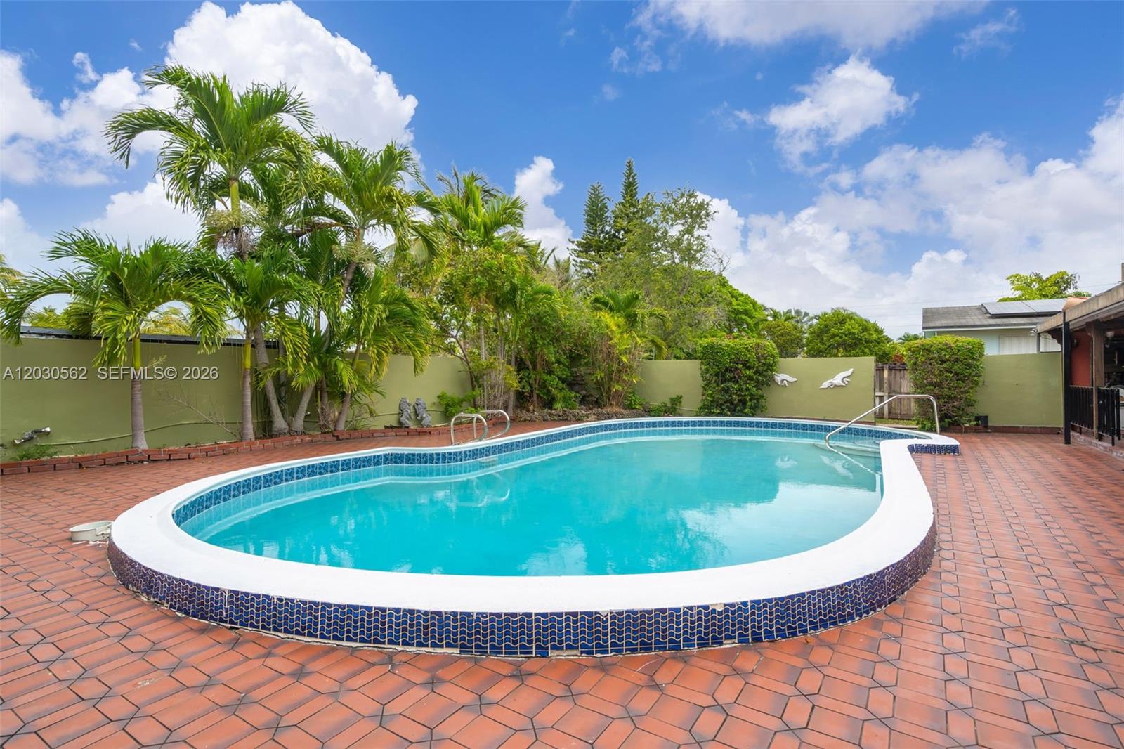 1320 Southwest 84th Avenue Miami, FL 33144 - Photo 33 of 44