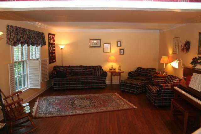 203 Sweetwater Road Greer, SC 29650 - Photo 5 of 9 Gallery Image 5