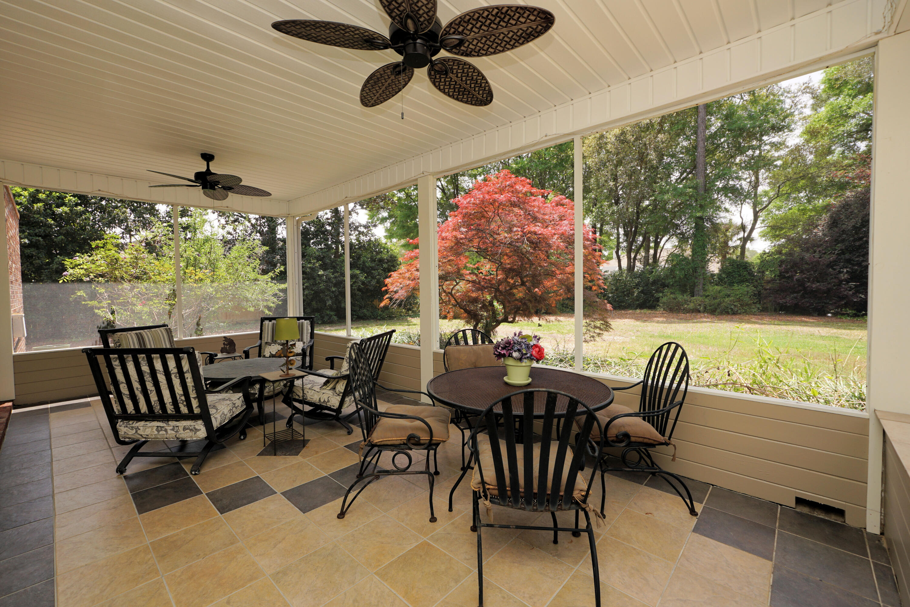 941 Ruckel Drive Niceville, FL 32578 - Photo 47 of 57 a dining room with furniture and garden view