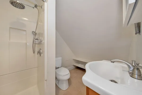 $6,300 | 5 Murdock Terrace, Boston, MA 02135