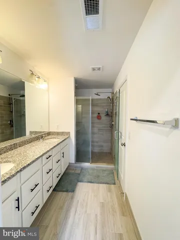 $3,600 | 42462 Dogwood Glen Square, Sterling, VA 20166