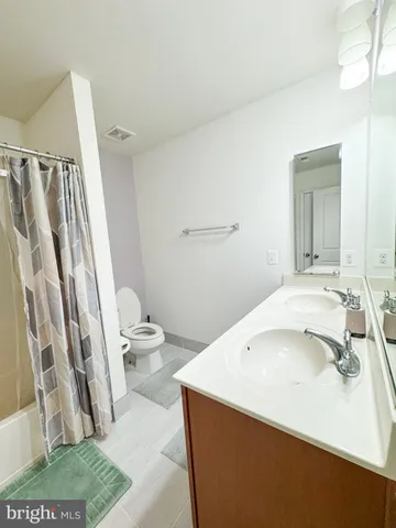 $3,600 | 42462 Dogwood Glen Square, Sterling, VA 20166