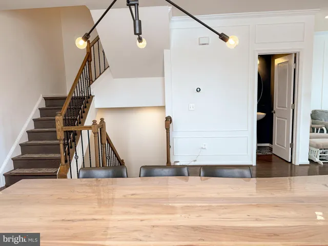 $3,600 | 42462 Dogwood Glen Square, Sterling, VA 20166