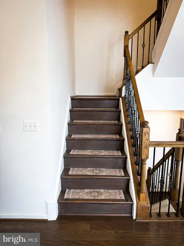 $3,600 | 42462 Dogwood Glen Square, Sterling, VA 20166