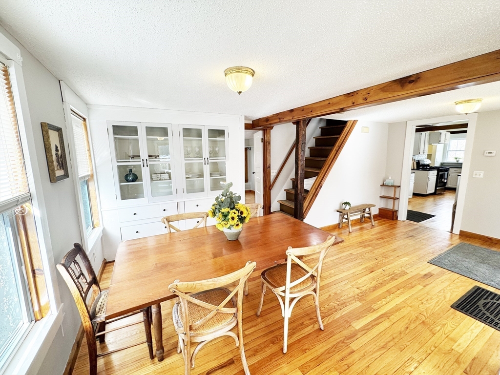 432 Main Road Granville, MA 01034 - Photo 4 of 20 Gallery Image 4