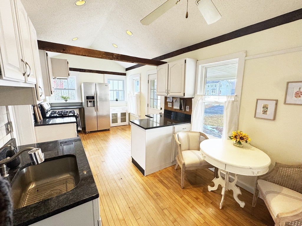 432 Main Road Granville, MA 01034 - Photo 5 of 20 Gallery Image 5