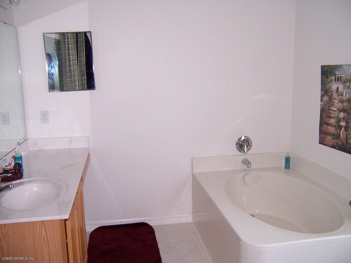 111 Reeding Ridge Drive West Jacksonville, FL 32225 - Photo 6 of 7 Master bathroom