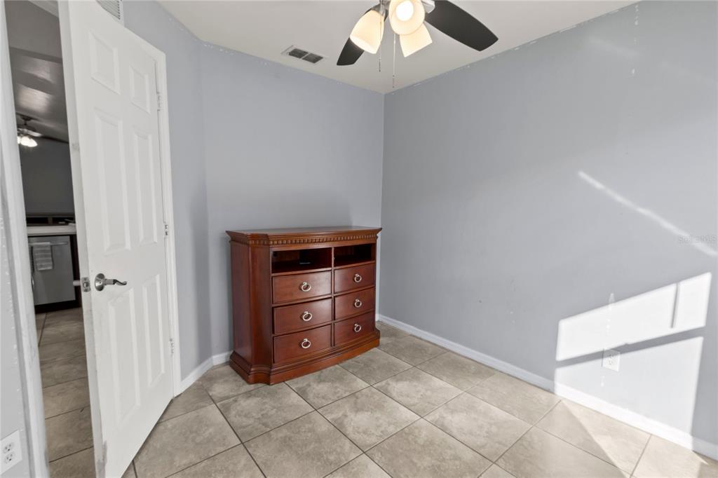 2710 25th Street Southwest Lehigh Acres, FL 33976 - Photo 31 of 36