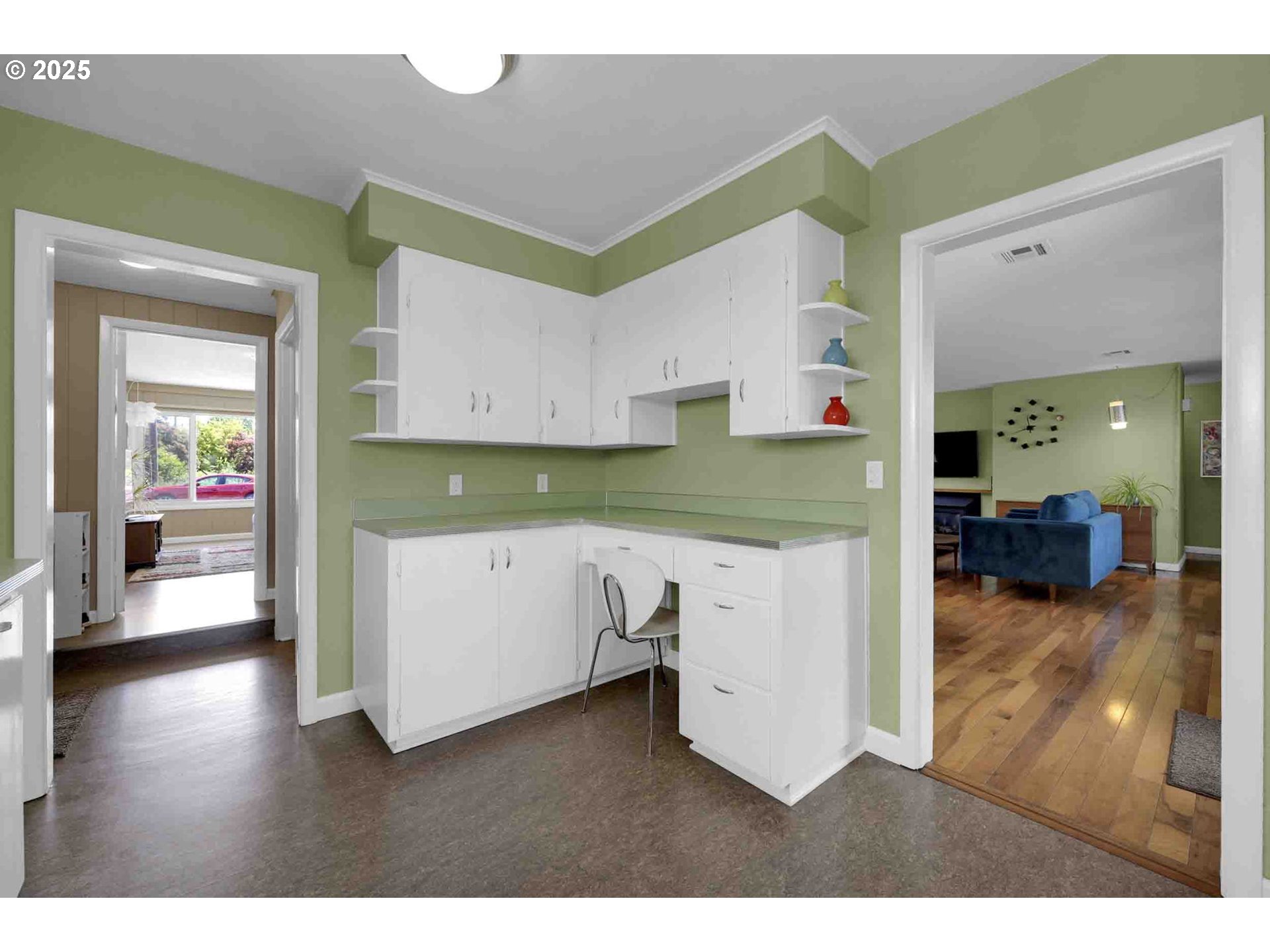 1296 Evergreen Drive Eugene, OR 97404 - Photo 12 of 40