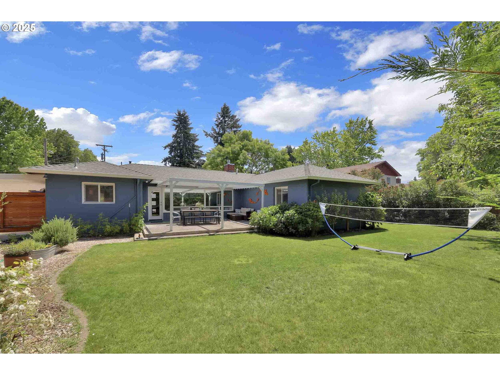 1296 Evergreen Drive Eugene, OR 97404 - Photo 36 of 40