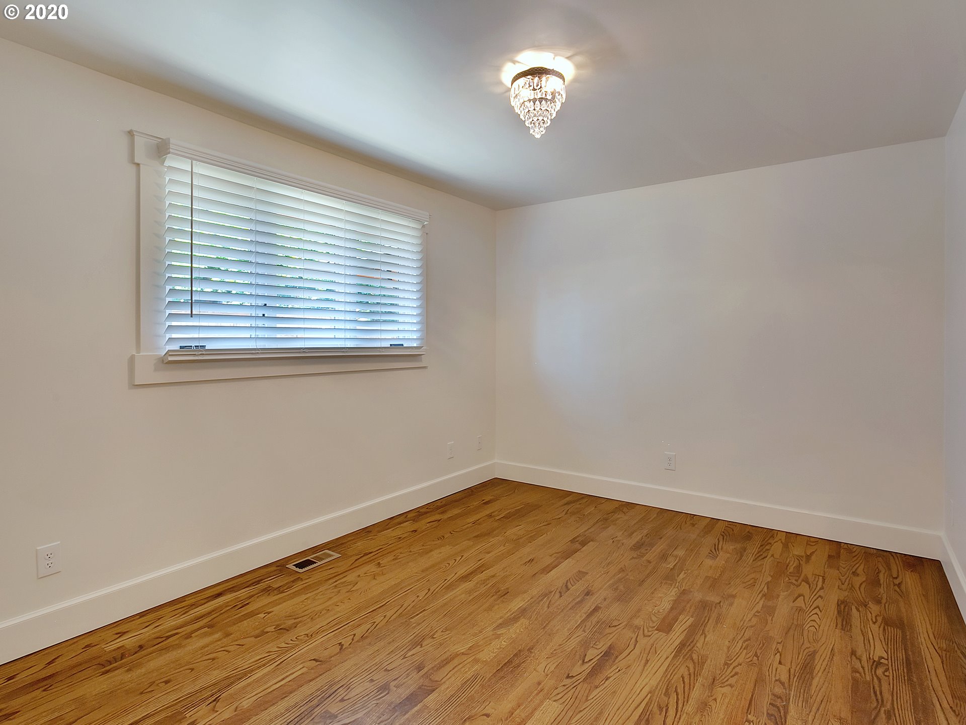 1050 Southwest Stephenson Street Portland, OR 97219 - Photo 18 of 32 Gallery Image 18