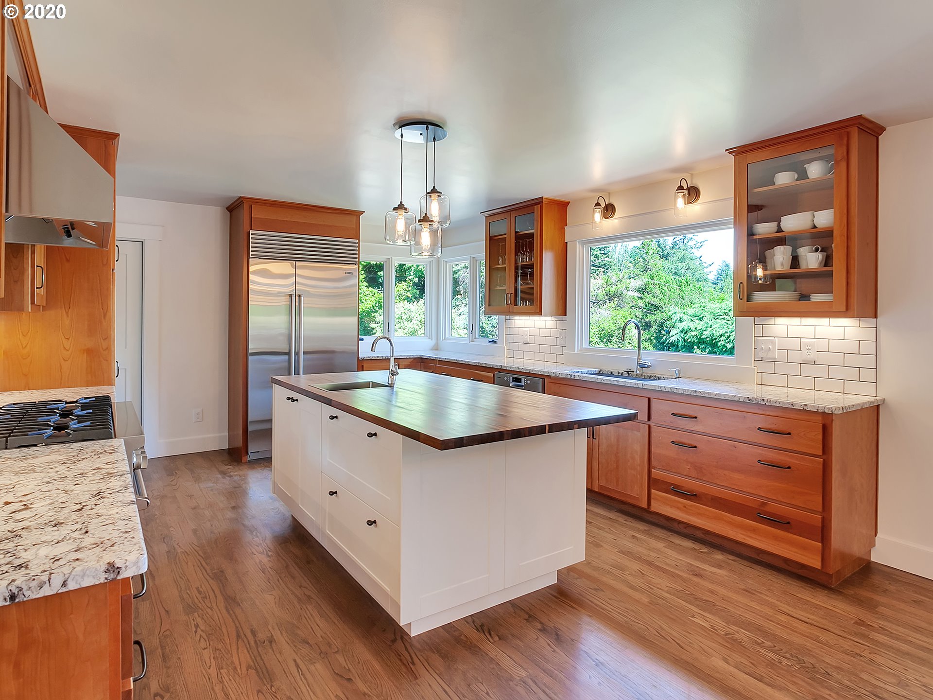 1050 Southwest Stephenson Street Portland, OR 97219 - Photo 7 of 32 Gallery Image 7