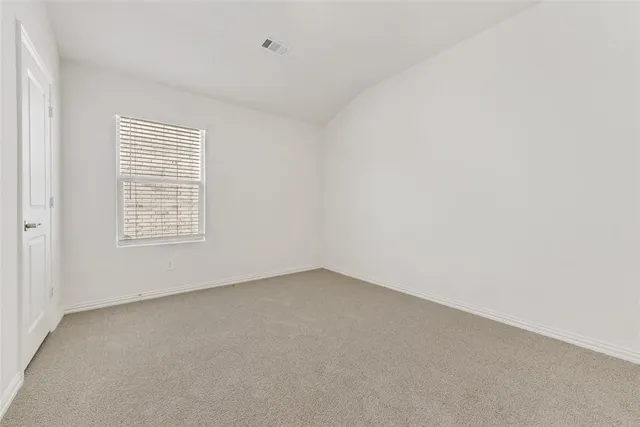 $2,550 | 6624 Vly Lk Lane, Fort Worth, TX 76036