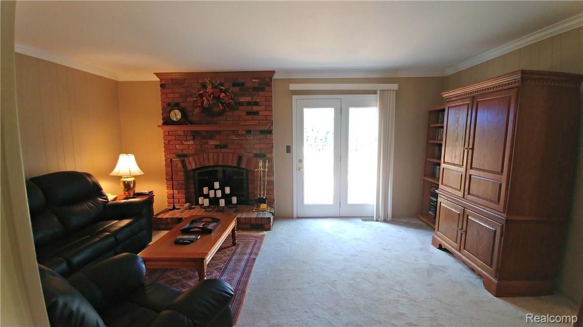 1523 Grandview Drive Rochester, MI 48306 - Photo 15 of 44 14.jpg