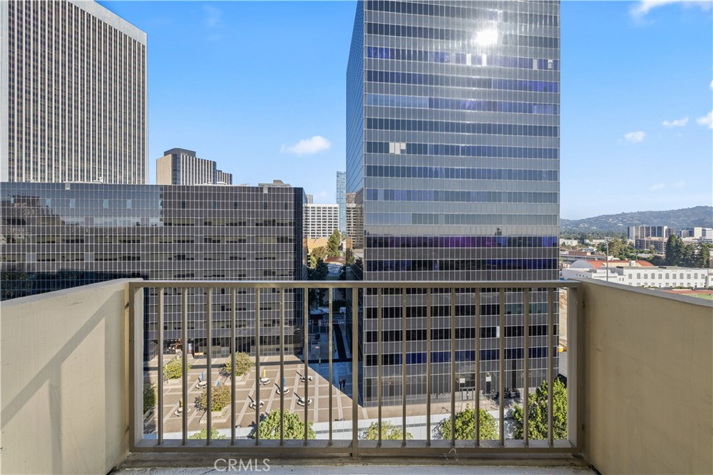 2160 Century Park East, Unit 902 Los Angeles, CA 90067 - Photo 23 of 51 a view of a building with a window