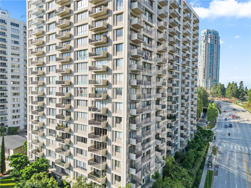 2160 Century Park East, Unit 902 Los Angeles, CA 90067 - Photo 42 of 51 a bathroom with a shower and a toilet