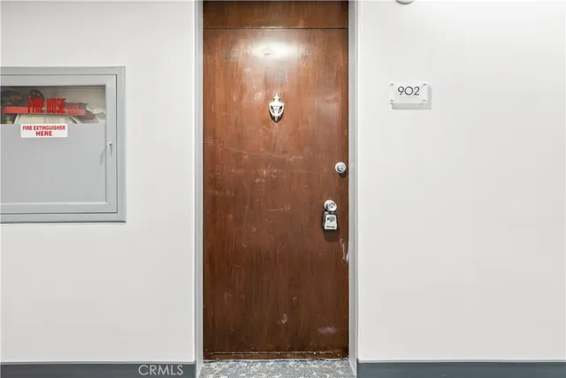 $1,070,000 | 2160 Century Park East, Unit 902, Los Angeles, CA 90067