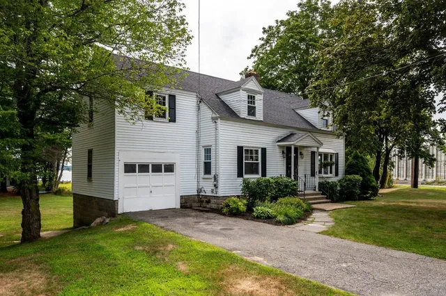 $745,000 | 354 Dover Point Road, Dover, NH 03820