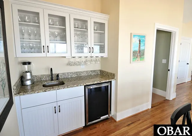 $3,999,000 | 991 Lighthouse Drive, Corolla, NC 27927