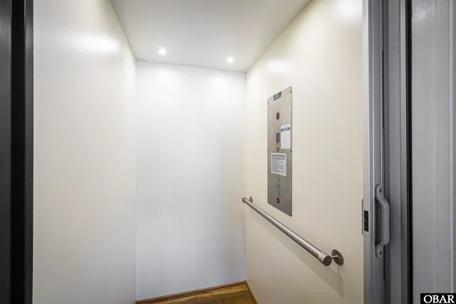 $3,999,000 | 991 Lighthouse Drive, Corolla, NC 27927