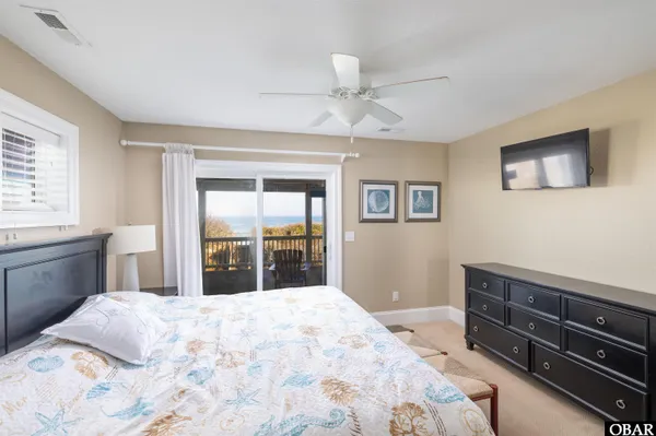 $3,949,000 | 991 Lighthouse Drive, Corolla, NC 27927