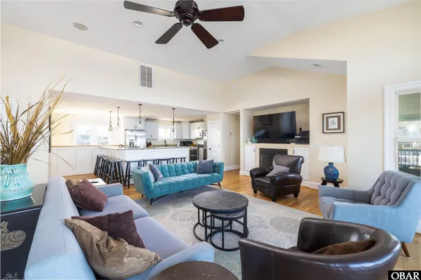 $3,949,000 | 991 Lighthouse Drive, Corolla, NC 27927