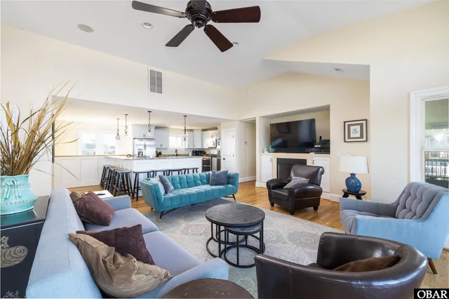 $3,999,000 | 991 Lighthouse Drive, Corolla, NC 27927