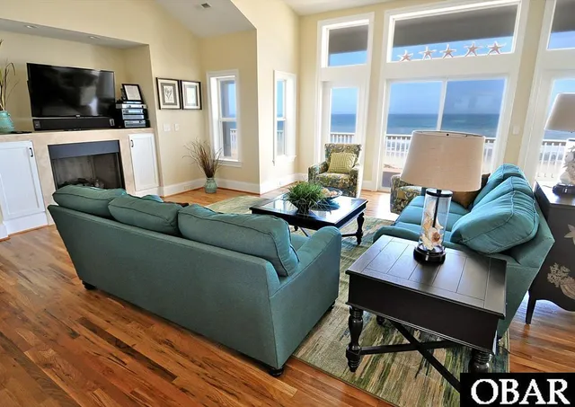 $3,999,000 | 991 Lighthouse Drive, Corolla, NC 27927