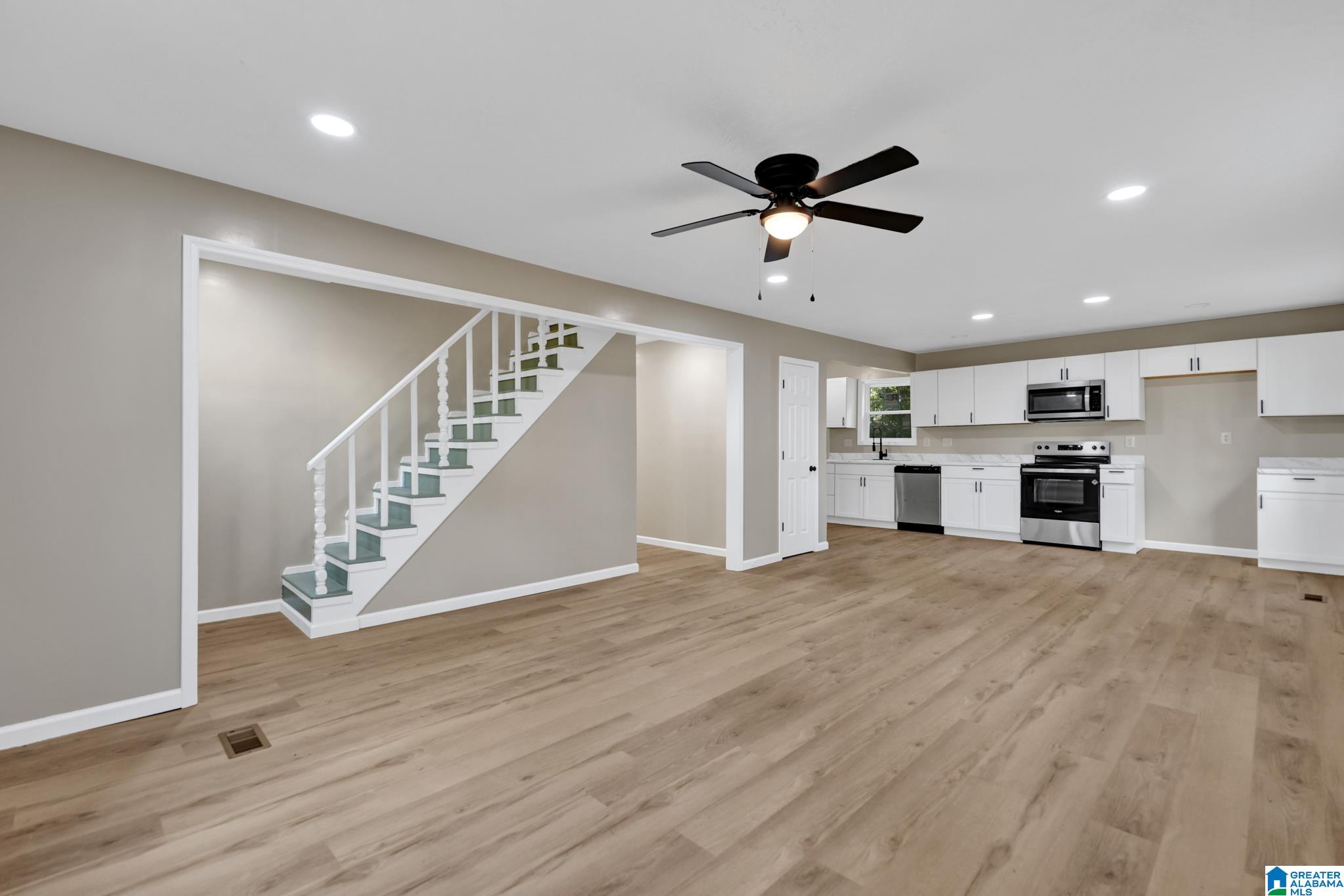 405 Goodwin Circle Anniston, AL 36207 - Photo 18 of 27
