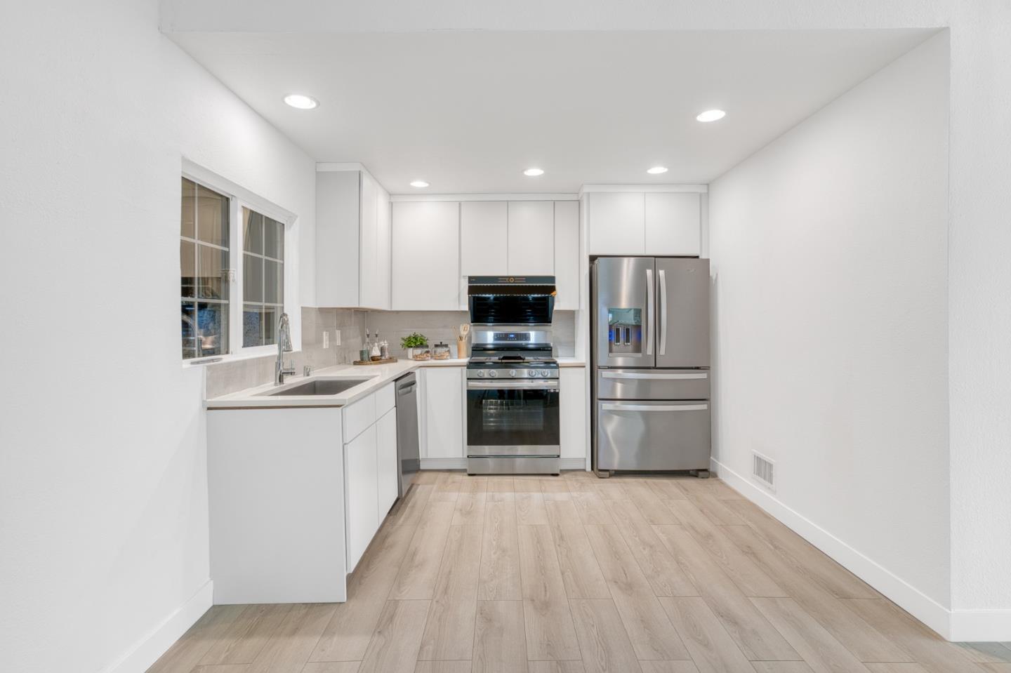 489 Hassinger Road San Jose, CA 95111 - Photo 11 of 40