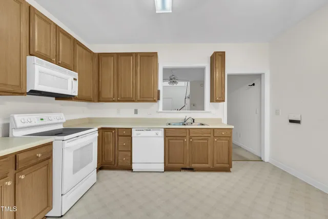 $275,000 | 220 Grand Pointe Drive, Garner, NC 27529