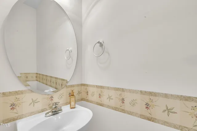 $275,000 | 220 Grand Pointe Drive, Garner, NC 27529