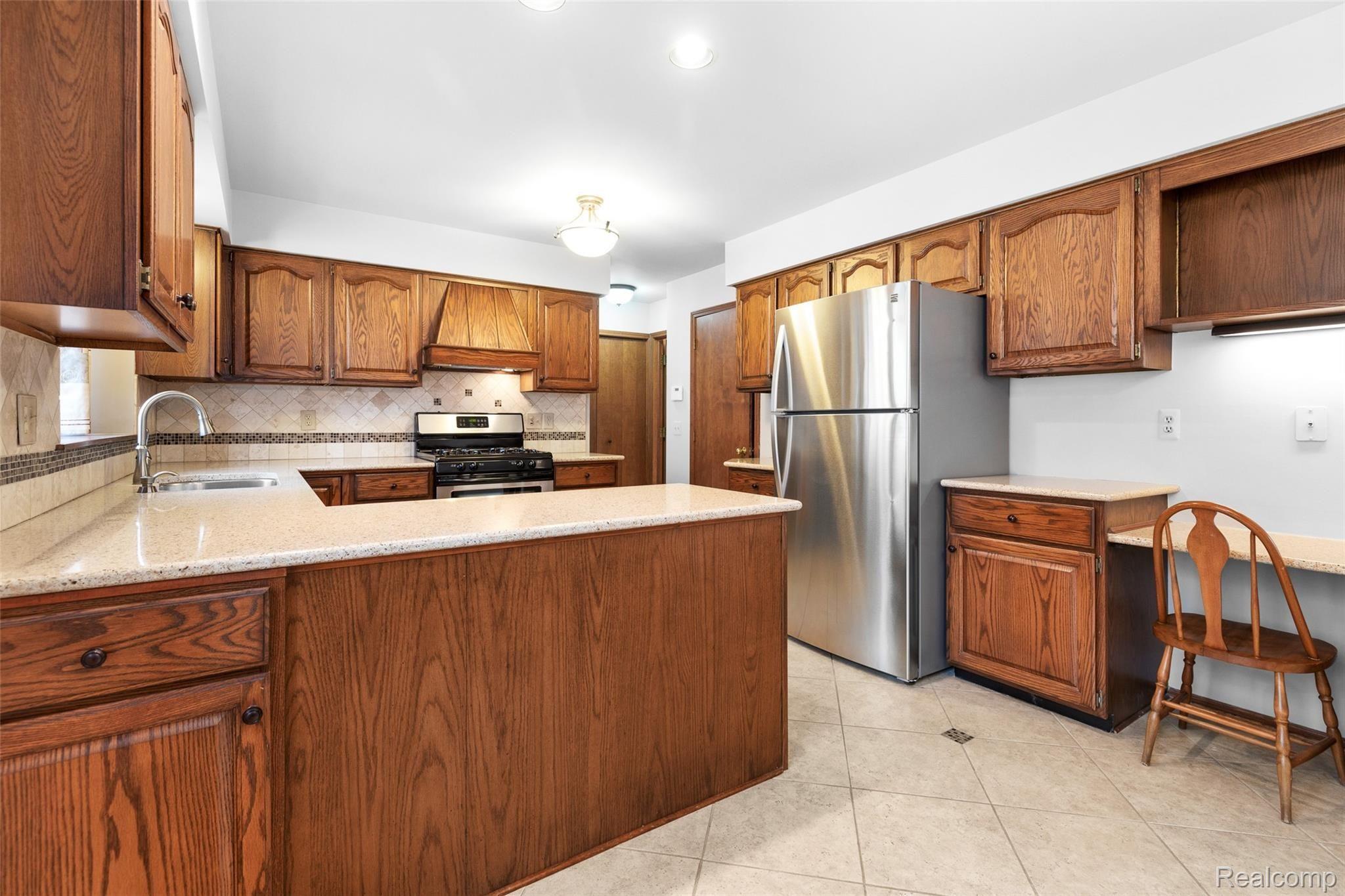 3755 Drahner Road Oxford, MI 48370 - Photo 15 of 35 Kitchen B.jpg