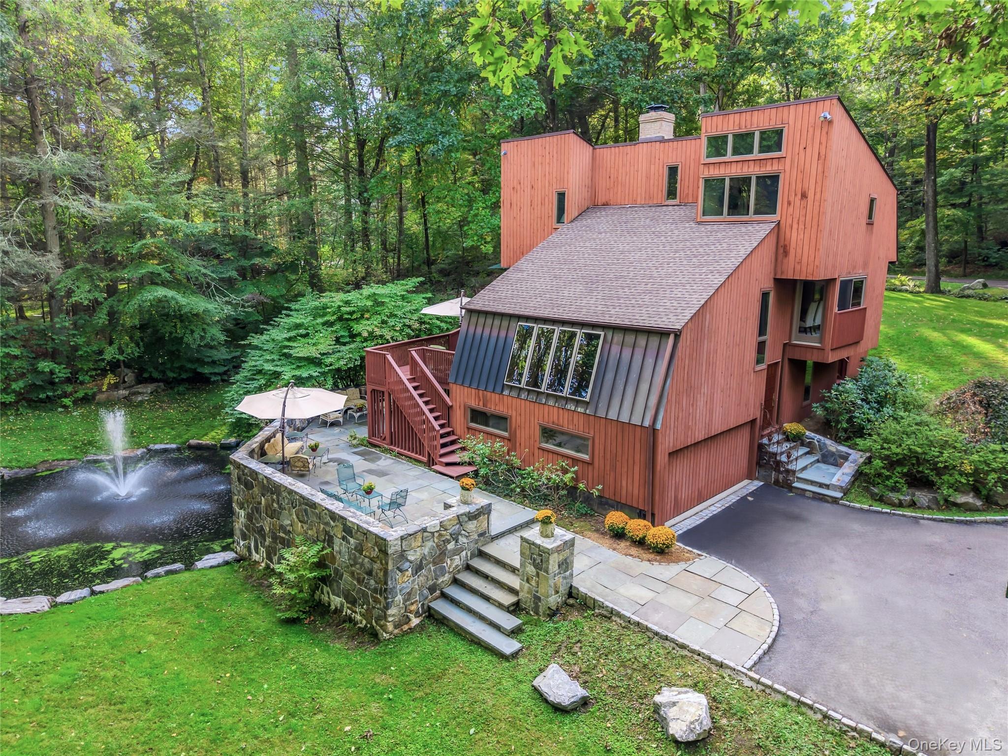 7 Cabin Ridge Road Chappaqua, NY 10514 - Photo 1 of 35 Gallery Image 1