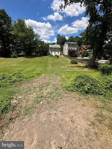 a view of a lake with houses