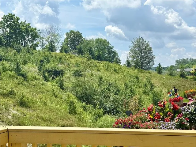 $319,988 | 573 Chesnic Drive, Canonsburg, PA 15317