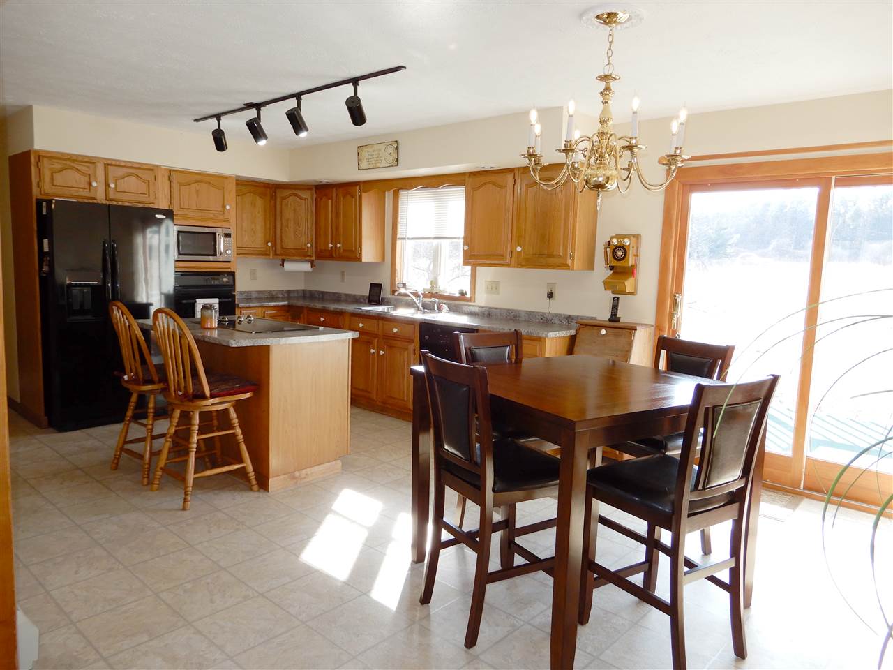 515 Middle Road Milton, VT 05468 - Photo 4 of 40 Gallery Image 4