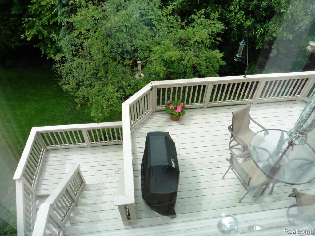 2117 Clinton View Circle Rochester, MI 48309 - Photo 18 of 32 Deck kit clin.jpg