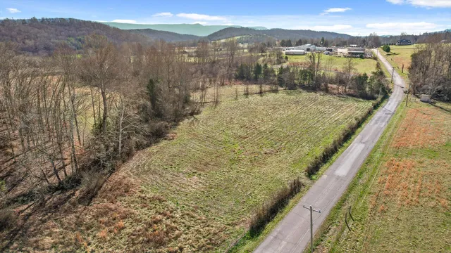 $225,000 | 10.12 Old State Highway 28, Dunlap, TN 37327