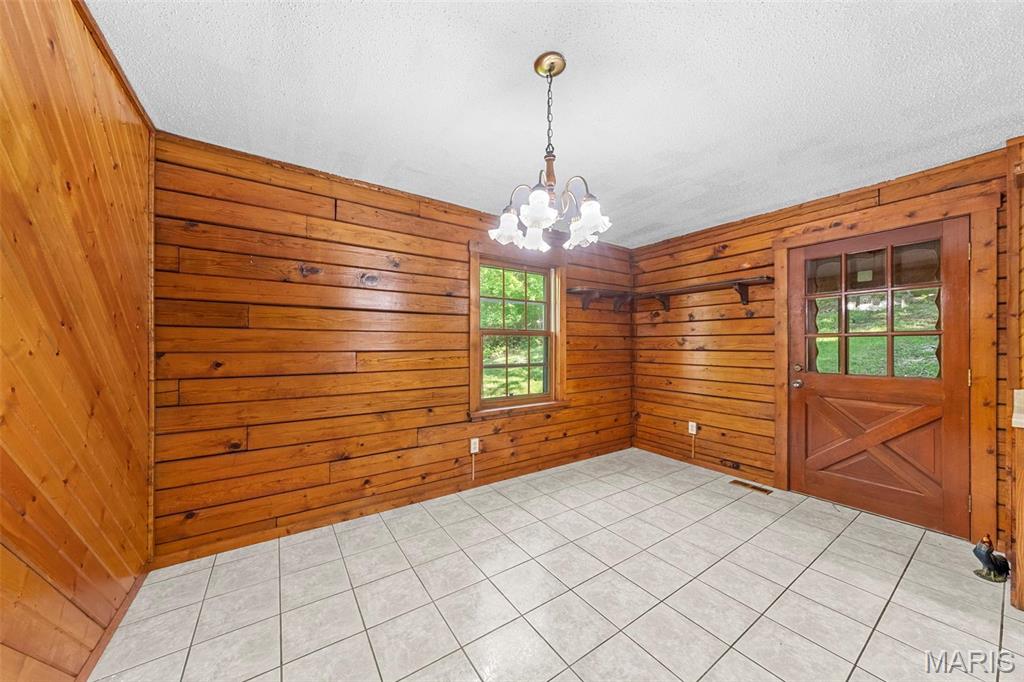 17311 Thunder Spring Road Wildwood, MO 63025 - Photo 17 of 60 Gallery Image 17
