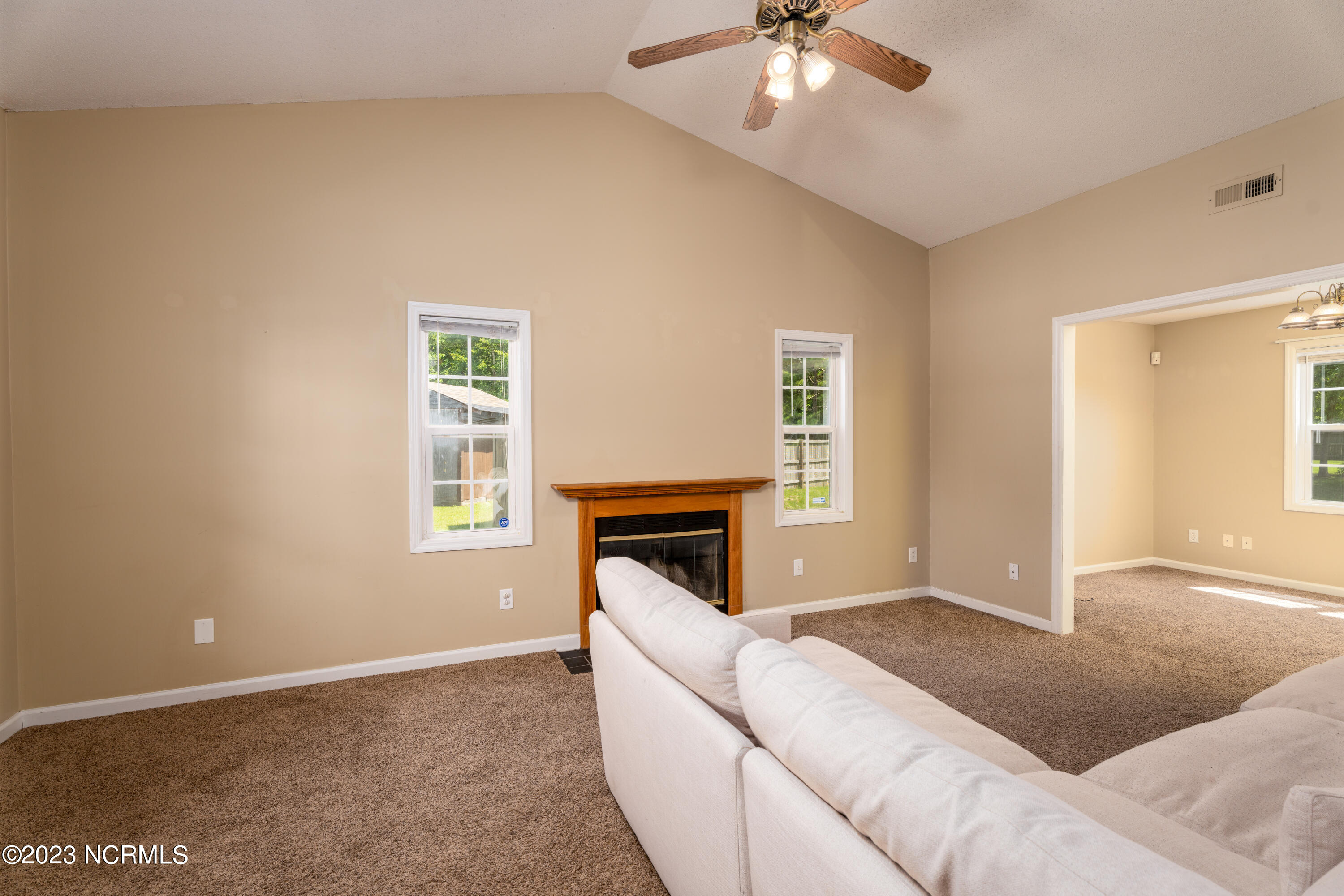 317 Rack Lane Hubert, NC 28539 - Photo 10 of 49 314 Rack Lane-8