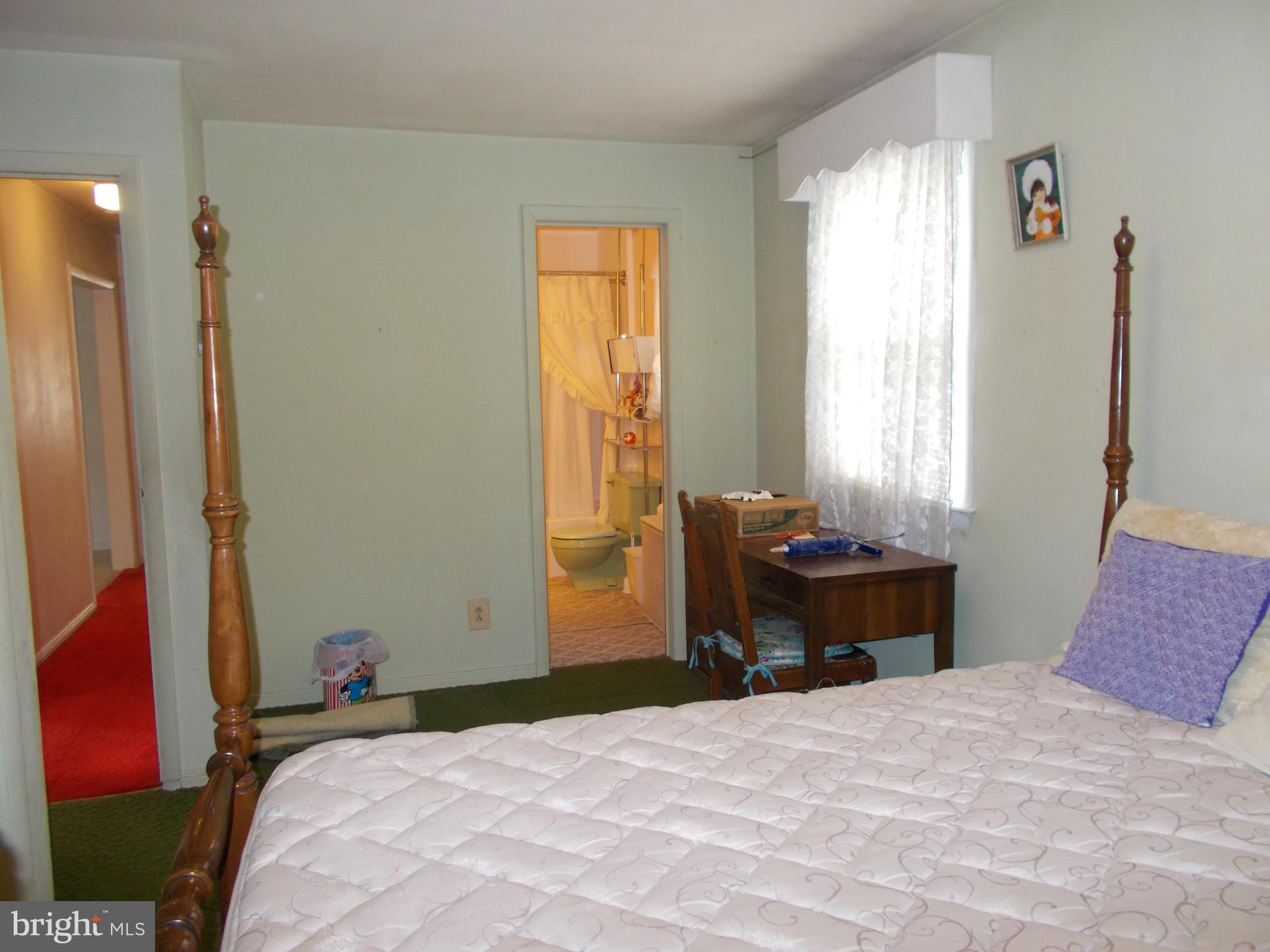 37 Nottingham Road Hagerstown, MD 21740 - Photo 21 of 22 Master Bedroom