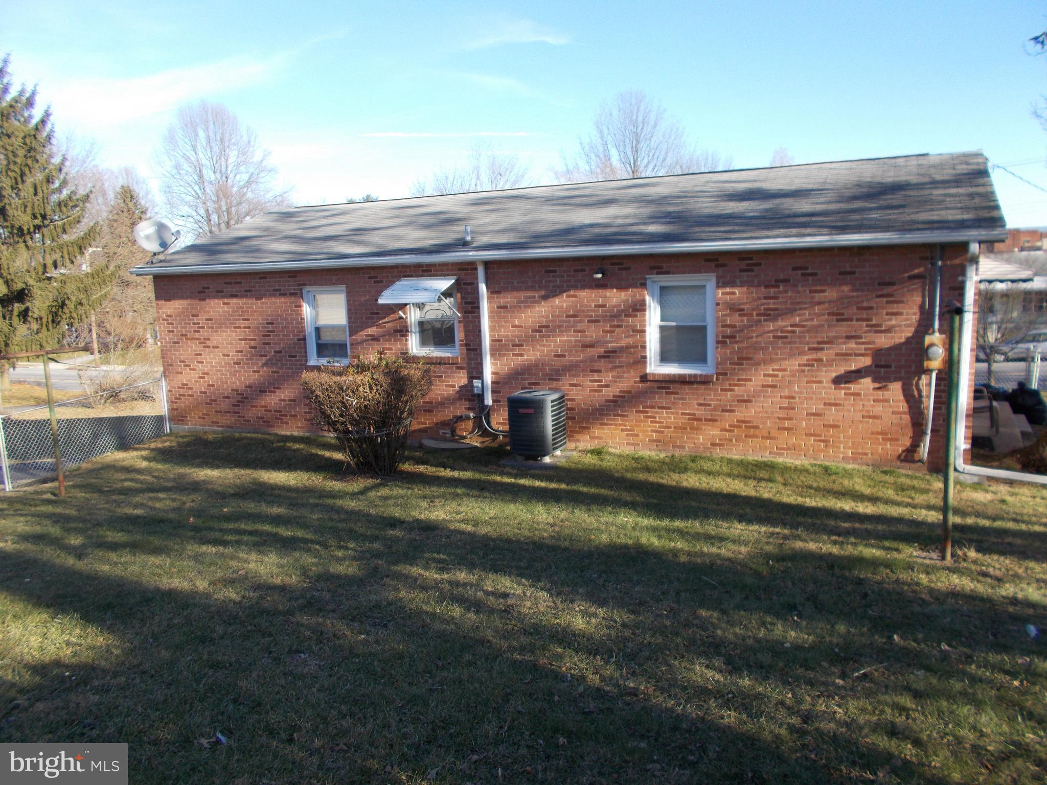 37 Nottingham Road Hagerstown, MD 21740 - Photo 5 of 22 Back