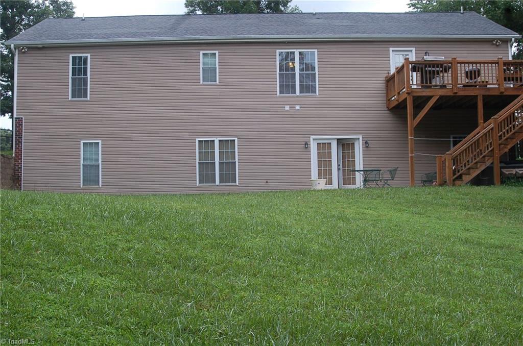 2993 Dillon Road Jamestown, NC 27282 - Photo 3 of 25 Gallery Image 3