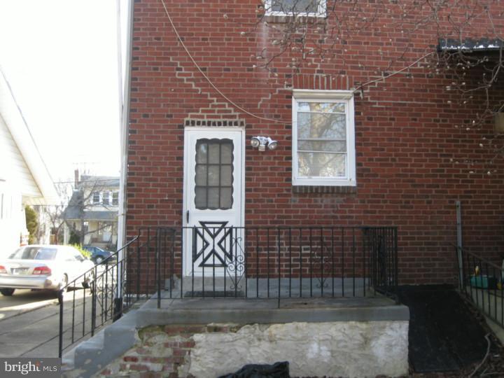 7550 Verree Road Philadelphia, PA 19111 - Photo 3 of 25 Exterior Back