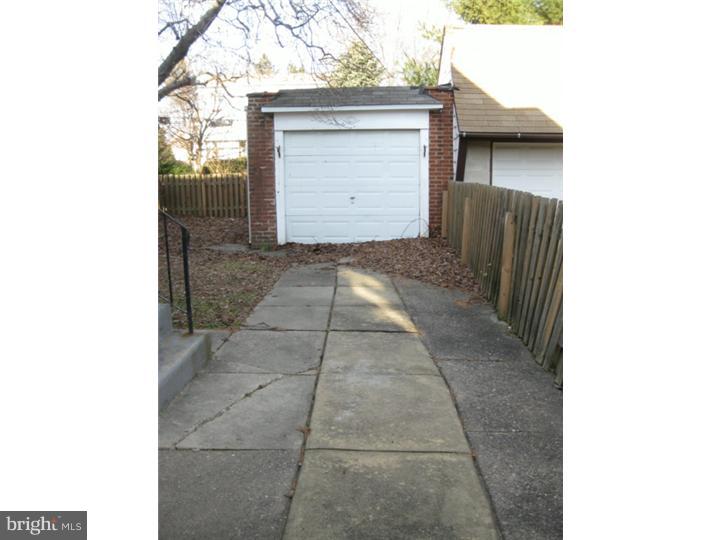 7550 Verree Road Philadelphia, PA 19111 - Photo 24 of 25 Garage